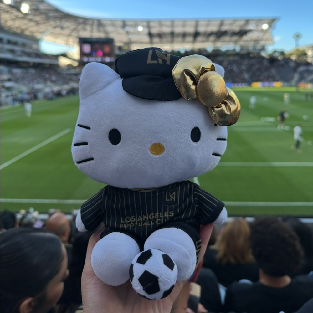 Hello Kitty LAFC
